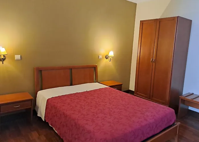 Residencial Dom Duarte Гостевой дом Визеу